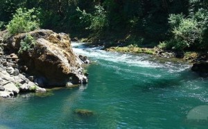 the-narrows-viewpoint-north-umpqua-river-myrtle-creek-300x186