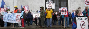 Citizens oppose LNG