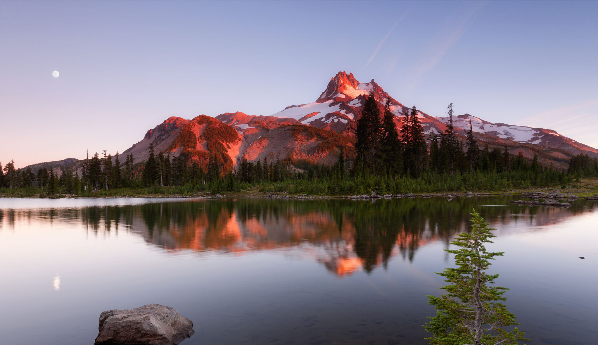 Seekseekqua or Kuassal Teminbi, later called Mt. Jefferson by the Lewis and Clark Expedition, above Russell Lake (photo by Andrew Kumler)